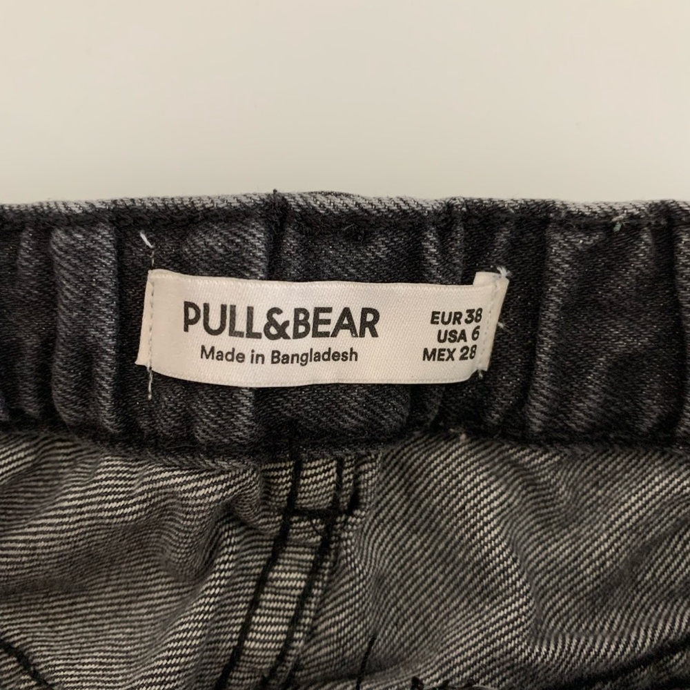 Pull&Bear High Rise Elasticized Waist Black Mom Jeans Size 6 - Picture 6 of 7
